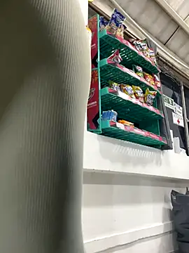 Snapshot of elegant__rouse chatting on 10.30.25 elegant rouse online show from 10.30.25