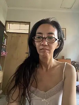 princessD077 online show from 10.26.25