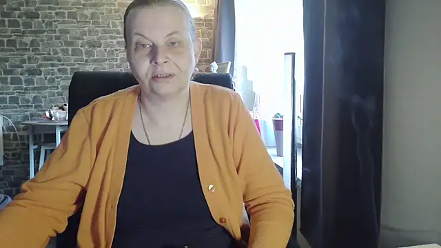 Diamond Bite online show from 10.21.25