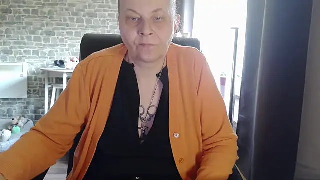 Diamond Bite online show from 10.22.25