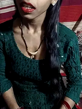 Itz Aisha   online show from 12.15.25