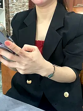 Phale2x online show from 11.30.25