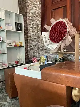 Phale2x online show from 12.23.25