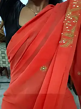 Snapshot of Sravya__ chatting on 11.16.25 Sravya online show from 11.16.25