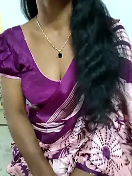 Snapshot of Sravya__ chatting on 11.19.25 Sravya online show from 11.19.25