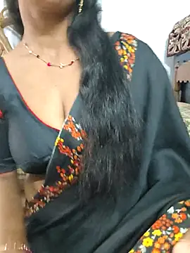 Snapshot of Sravya__ chatting on 12.02.25 Sravya online show from 12.02.25
