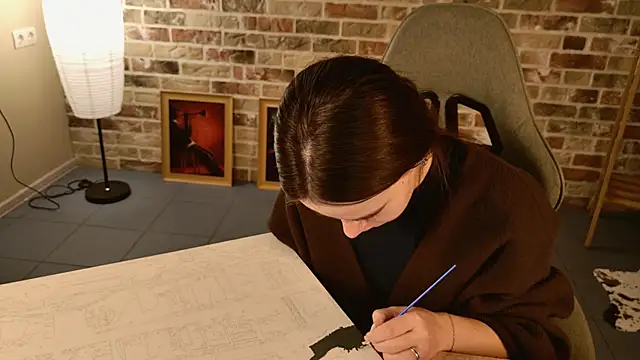 Snapshot of May_Bloom chatting on 12.16.25 May Bloom online show from 12.16.25