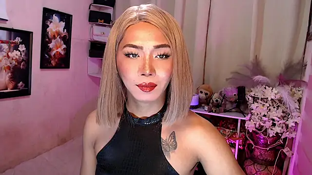 Snapshot of Katesy12 chatting on 12.15.25 Katesy12 online show from 12.15.25