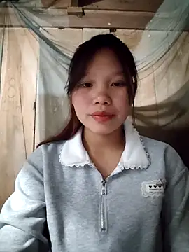 linh-miu99 online show from 03.07.26