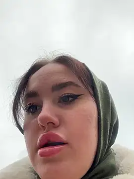 KiraSunshine online show from 10.30.25