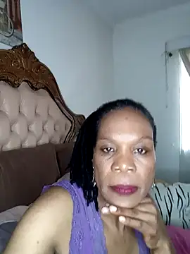 Snapshot of Hotcougar chatting on 11.07.25 Hotcougar online show from 11.07.25