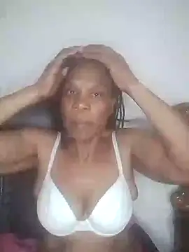 Snapshot of Hotcougar chatting on 11.18.25 Hotcougar online show from 11.18.25