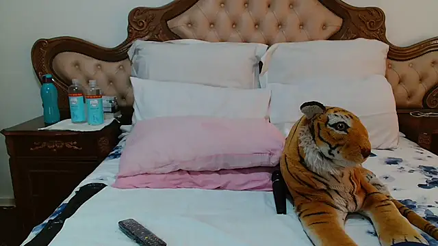 Hotcougar online show from 06.23.26
