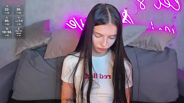 Eva Mayers online show from 11.10.25