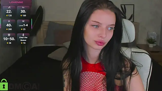 Eva Mayers online show from 11.25.25