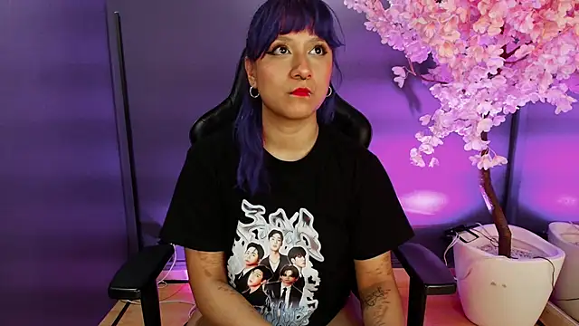 Snapshot of LuanEter chatting on 11.07.25 LuanEter online show from 11.07.25