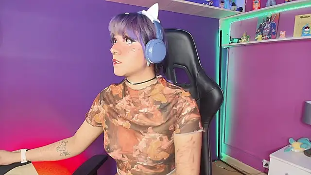 Snapshot of LuanEter chatting on 02.02.26 LuanEter online show from 02.02.26