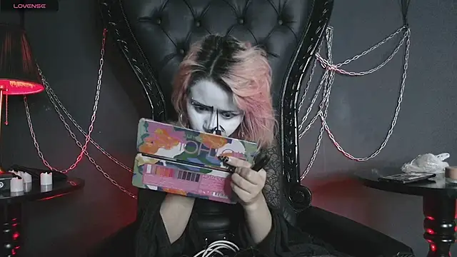 Navier   online show from 04.22.26