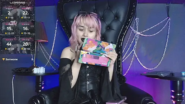 Navier   online show from 04.28.26