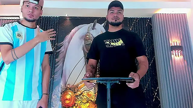 Snapshot of handsome_boys22 chatting on 10.19.25 handsome boys22 online show from 10.19.25