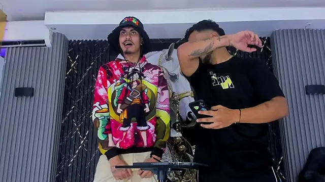 Snapshot of handsome_boys22 chatting on 12.15.25 handsome boys22 online show from 12.15.25