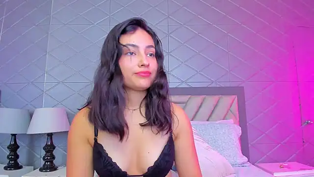 Snapshot of ViolettRouse chatting on 01.09.26 ViolettRouse online show from 01.09.26