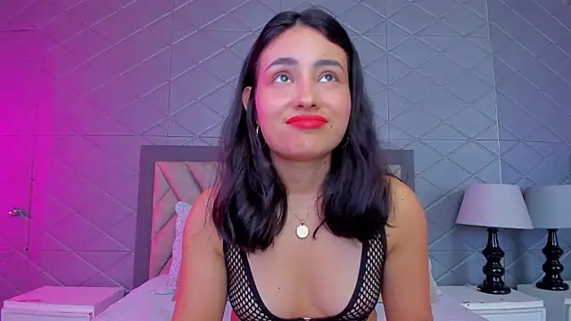 Snapshot of ViolettRouse chatting on 01.11.26 ViolettRouse online show from 01.11.26