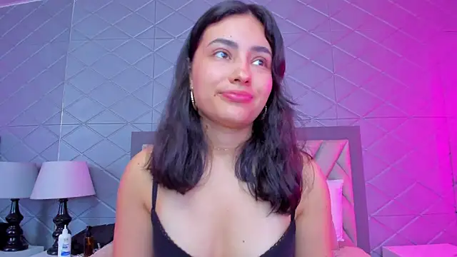 Snapshot of ViolettRouse chatting on 01.14.26 ViolettRouse online show from 01.14.26