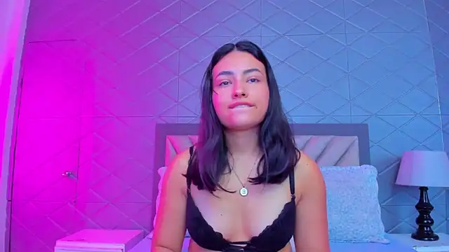 Snapshot of ViolettRouse chatting on 02.09.26 ViolettRouse online show from 02.09.26