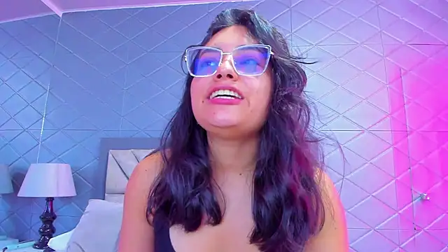 Snapshot of ViolettRouse chatting on 03.02.26 ViolettRouse online show from 03.02.26