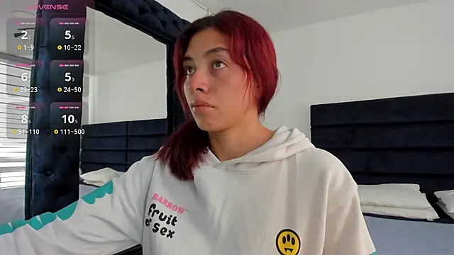 melanie roux   online show from 02.04.26