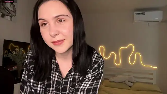 MyraLitterers online show from 04.25.26