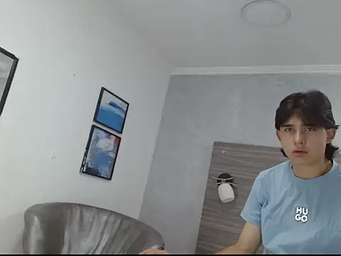 Tom 0001 online show from 10.26.25