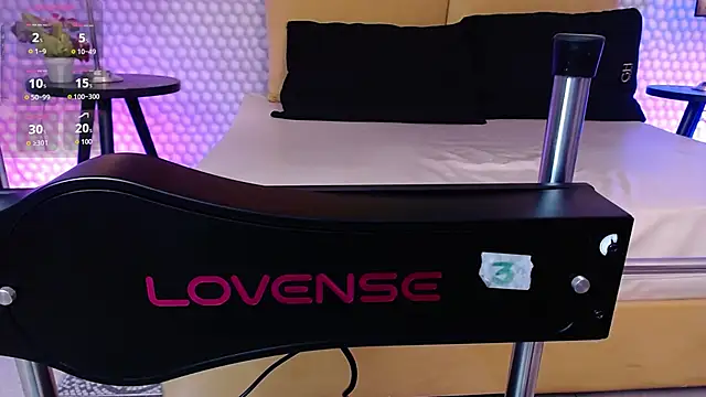 Snapshot of SashaaVixen chatting on 11.27.25 SashaaVixen online show from 11.27.25