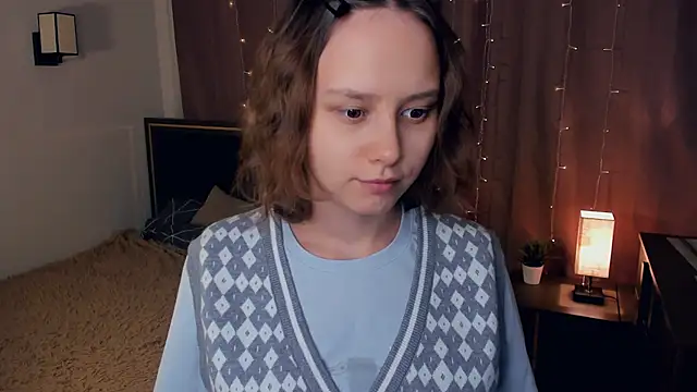 Snapshot of DenaDubberly chatting on 11.09.25 DenaDubberly online show from 11.09.25