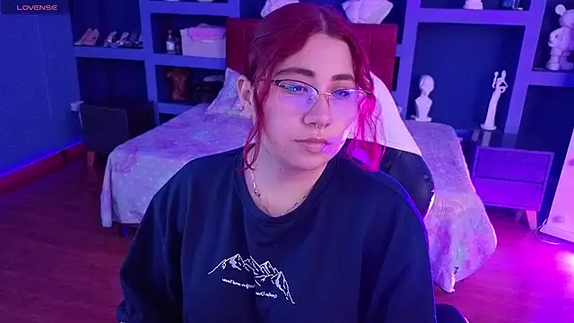 littlee red online show from 01.17.26