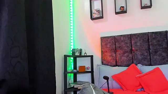 Theo Noxxx online show from 10.27.25