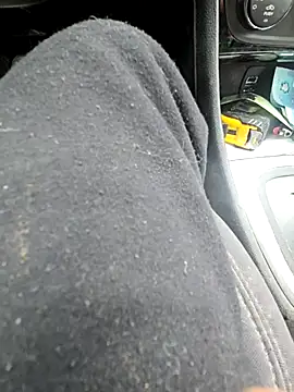 Snapshot of Sexecochon chatting on 10.31.25 Sexecochon online show from 10.31.25