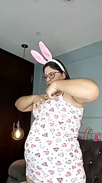 Orianabluee  online show from 11.29.25