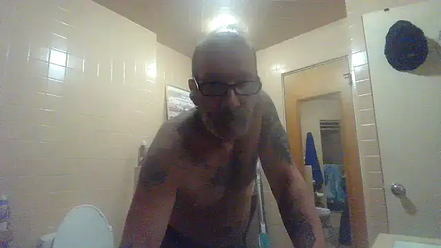 Snapshot of bigdaddyrooster chatting on 03.27.26 bigdaddyrooster online show from 03.27.26