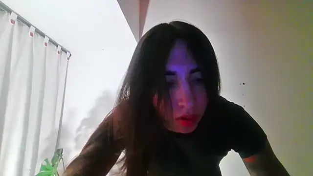 Snapshot of valeriahornier chatting on 06.14.26 valeriahornier online show from 06.14.26