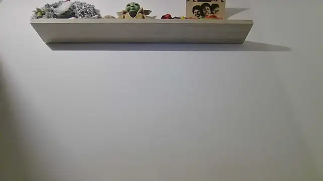 Snapshot of valeriahornier chatting on 06.17.26 valeriahornier online show from 06.17.26