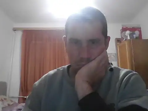 Snapshot of Szeximado31 chatting on 04.24.26 Szeximado31 online show from 04.24.26
