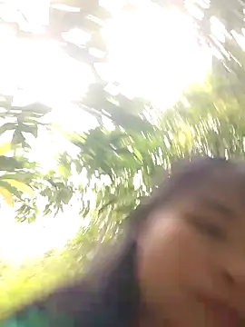 Snapshot of Squirrel-Pear chatting on 10.29.25 Squirrel-Pear online show from 10.29.25