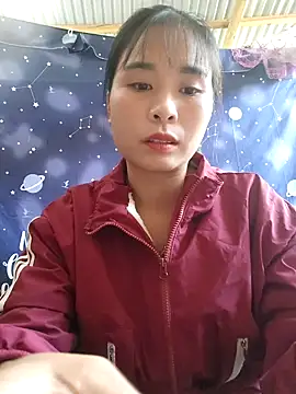 Snapshot of Squirrel-Pear chatting on 11.14.25 Squirrel-Pear online show from 11.14.25