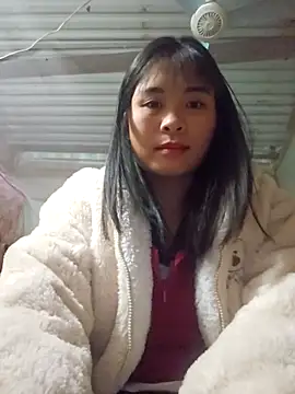 Snapshot of Squirrel-Pear chatting on 11.29.25 Squirrel-Pear online show from 11.29.25