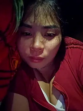 Snapshot of Squirrel-Pear chatting on 11.29.25 Squirrel-Pear online show from 11.29.25