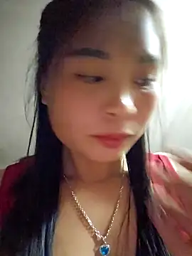 Snapshot of Squirrel-Pear chatting on 12.02.25 Squirrel-Pear online show from 12.02.25