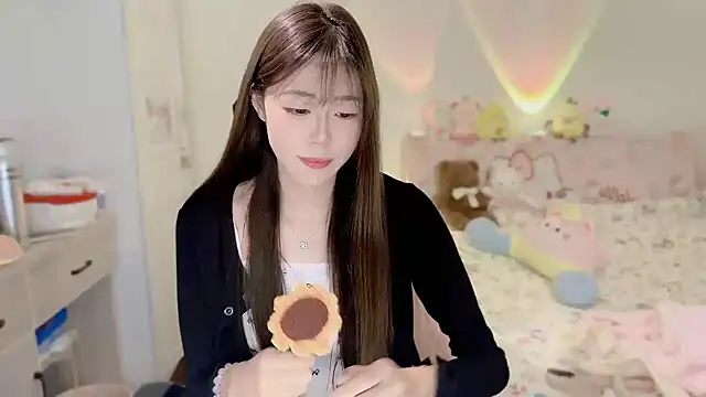 Onecutelittle online show from 11.11.25