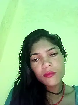 Snapshot of CUTE_NESA chatting on 10.19.25 CUTE NESA online show from 10.19.25
